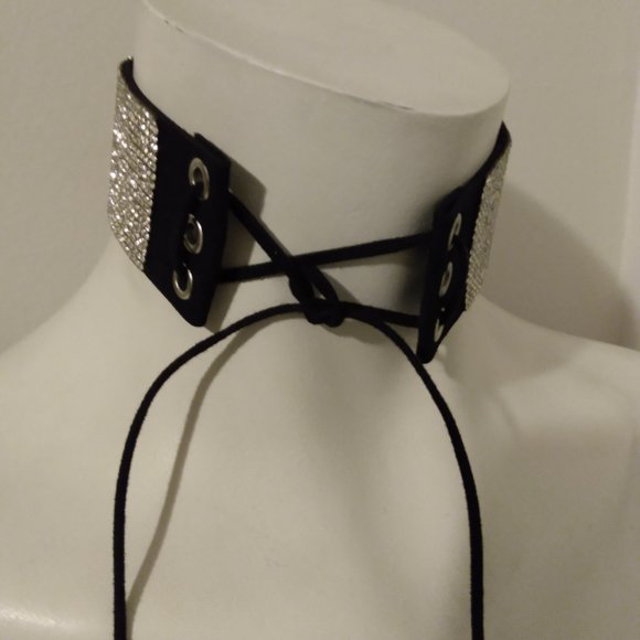 Sparkling Rhinestone Neckband - Picture 2 of 5